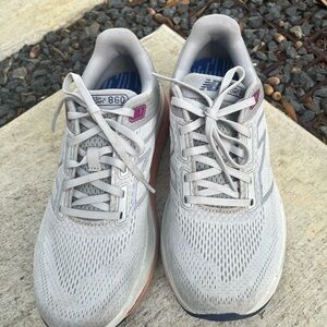 New Balance Women's Light Gray Athletic Shoes